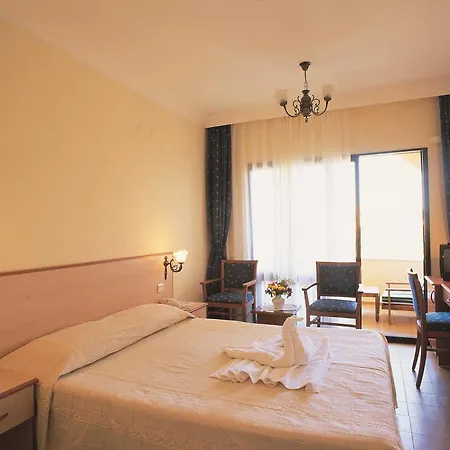 Dogan Paradise Hotel 2*