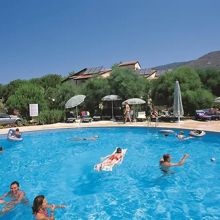Dogan Paradise Hotel 2*